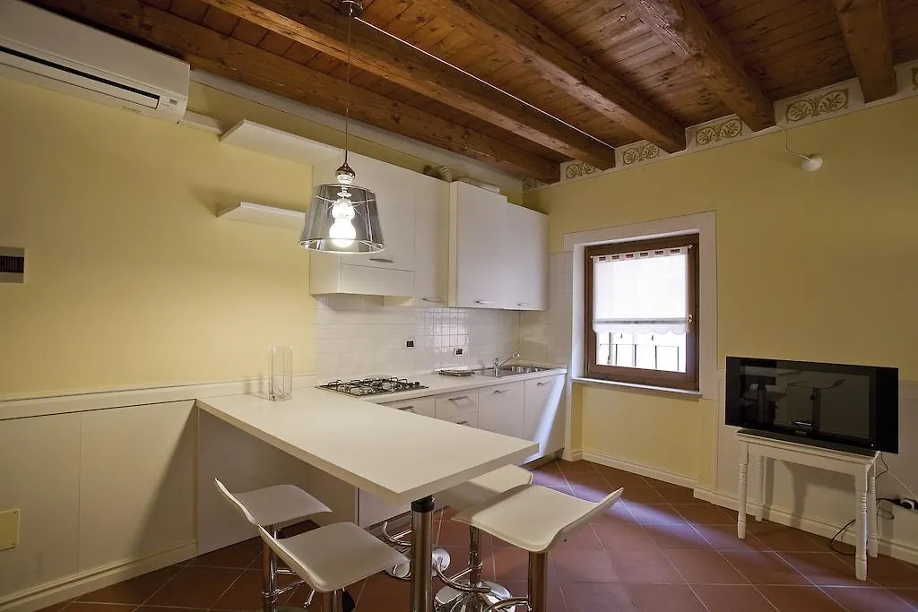 Apartment Appartamento Nel Centro Storico Di Verona